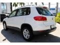 Pure White - Tiguan S Photo No. 7