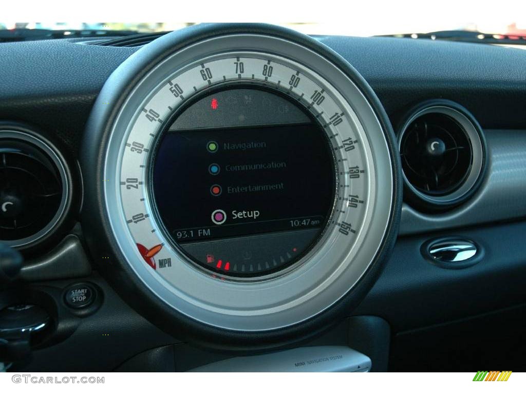 2007 Cooper Hardtop - Mellow Yellow / Punch Carbon Black photo #19