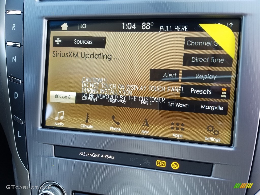 2019 Lincoln MKZ Hybrid Reserve I Controls Photos