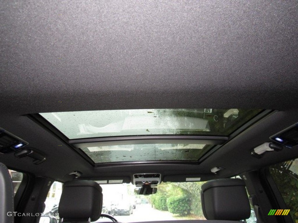 2019 Land Rover Range Rover Supercharged Sunroof Photo #130387855