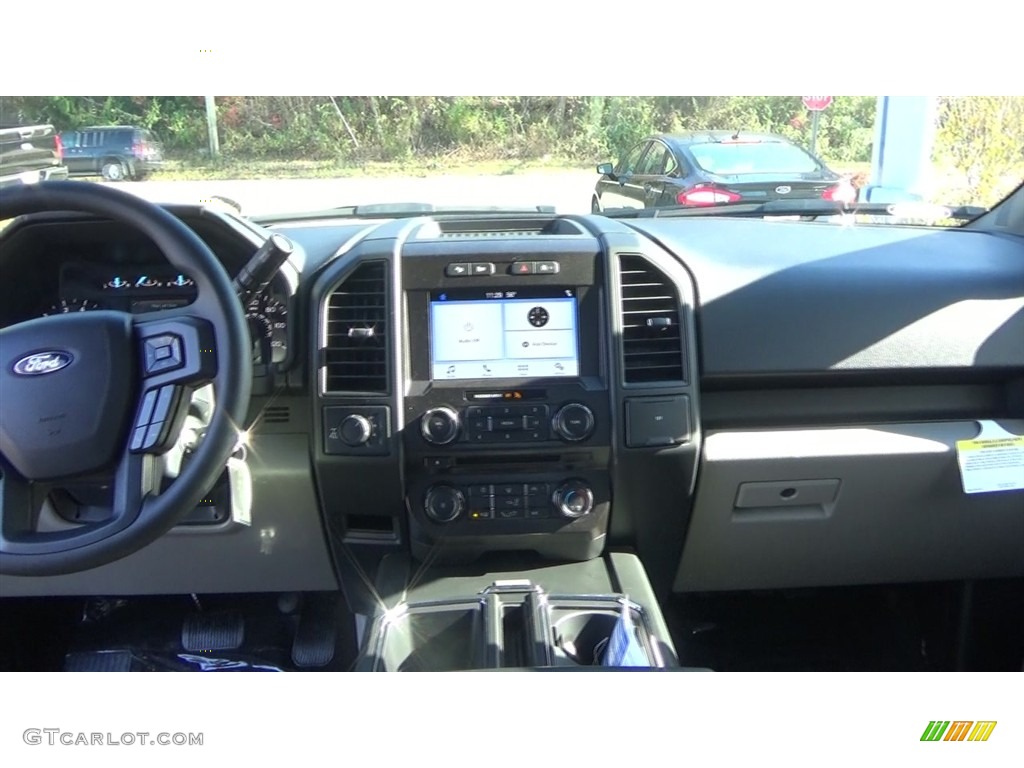 2018 F150 XL SuperCab 4x4 - Shadow Black / Earth Gray photo #18