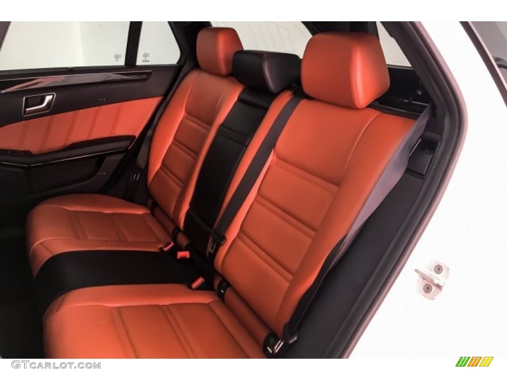 2015 Mercedes-Benz E 63 AMG S 4Matic Wagon Rear Seat Photo #130388636