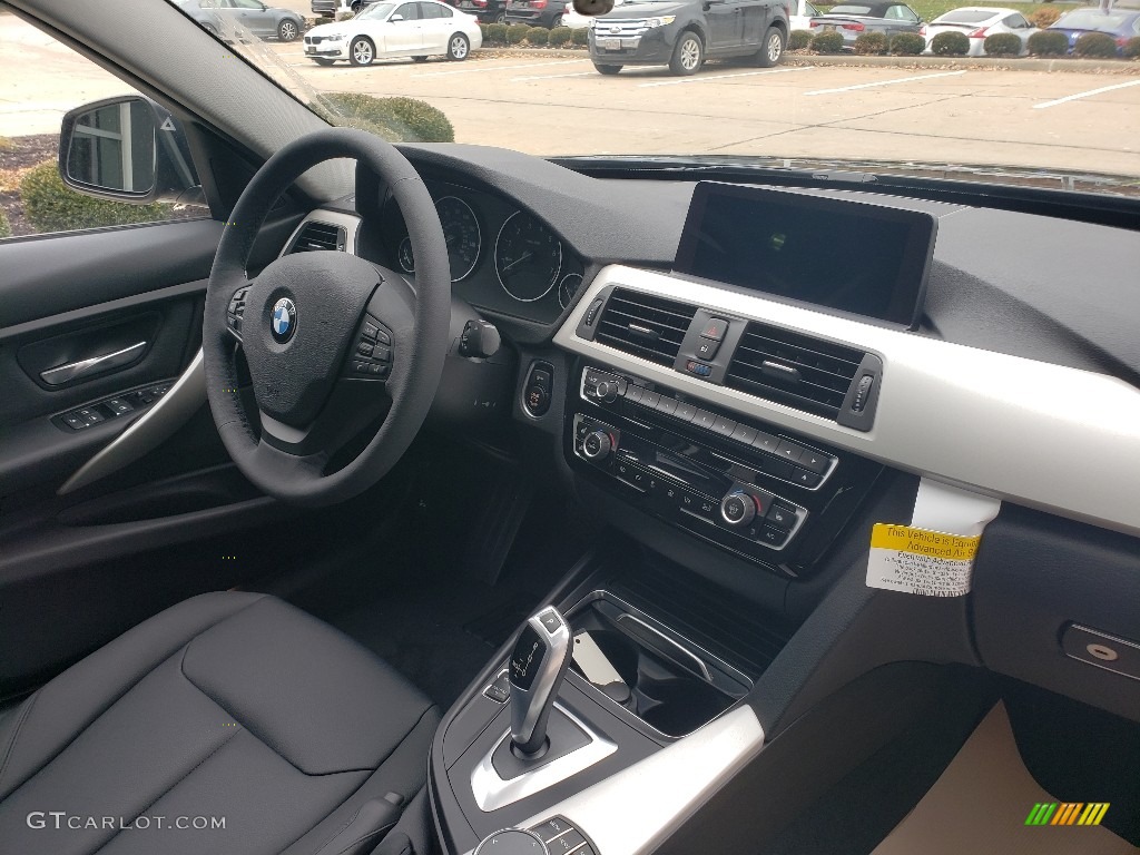 2018 3 Series 320i xDrive Sedan - Jet Black / Black photo #4