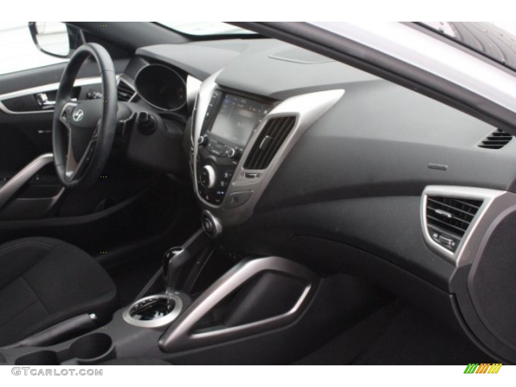 2017 Veloster Value Edition - Century White / Black photo #34
