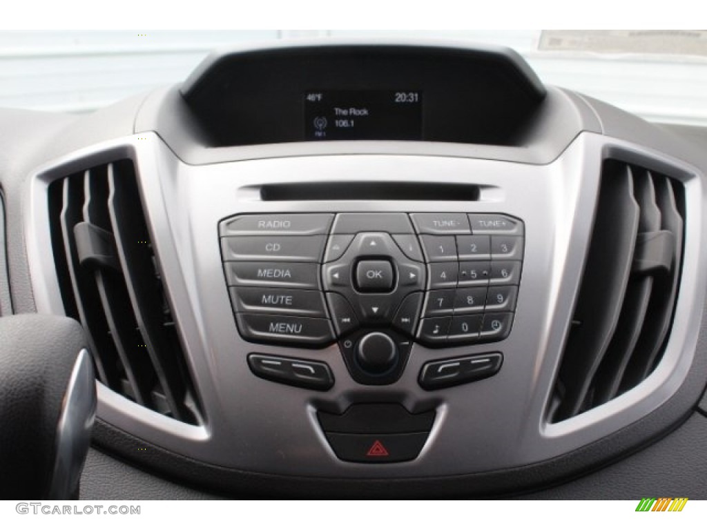 2019 Transit Passenger Wagon XLT 350 MR Long - Oxford White / Charcoal black photo #16