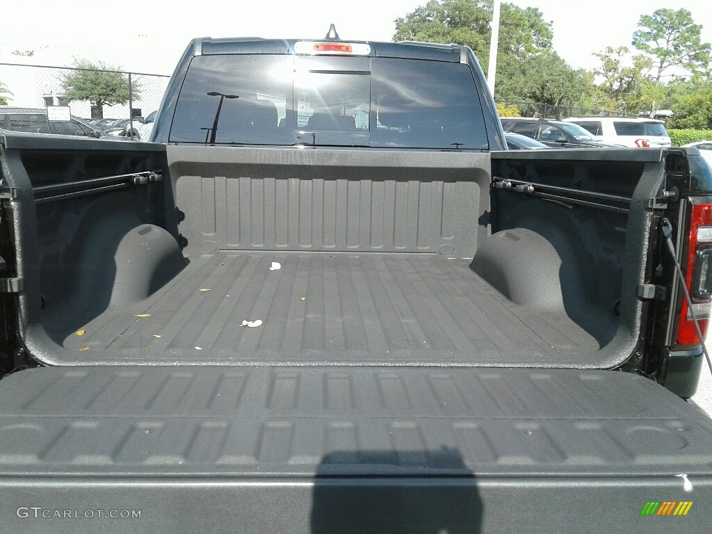 2019 1500 Big Horn Crew Cab - Diamond Black Crystal Pearl / Black photo #19