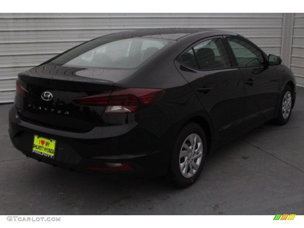 2019 Elantra SE - Phantom Black / Black photo #9