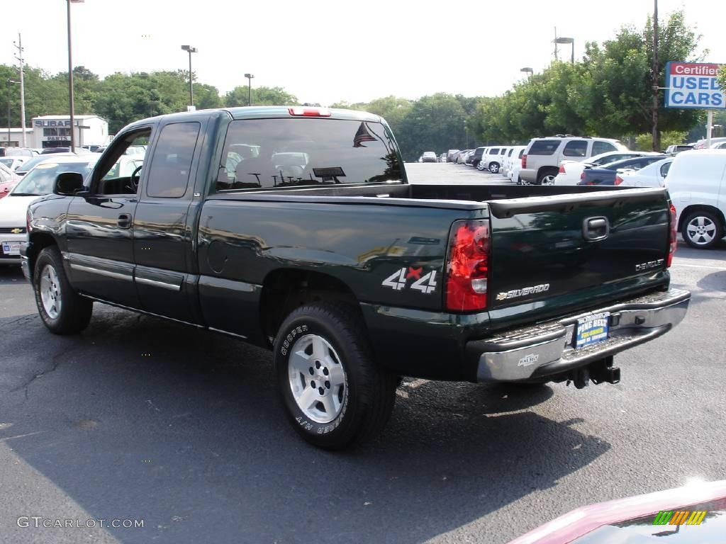 2005 Silverado 1500 LS Extended Cab 4x4 - Dark Green Metallic / Dark Charcoal photo #4