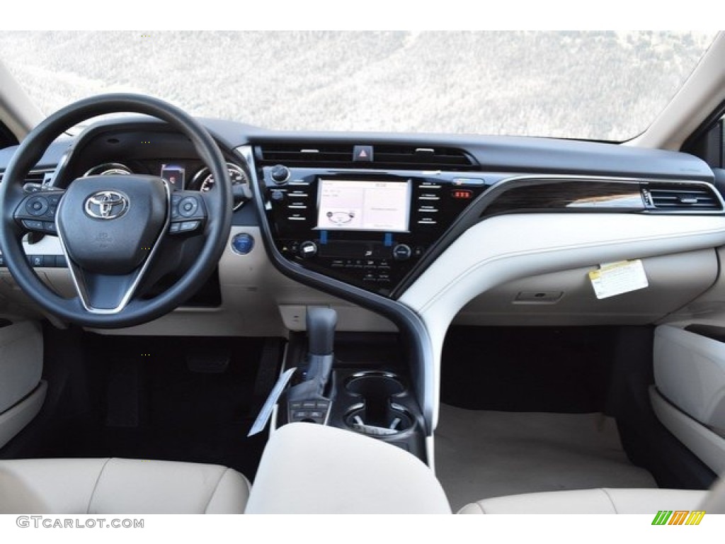 2019 Camry Hybrid LE - Brownstone / Macadamia photo #8