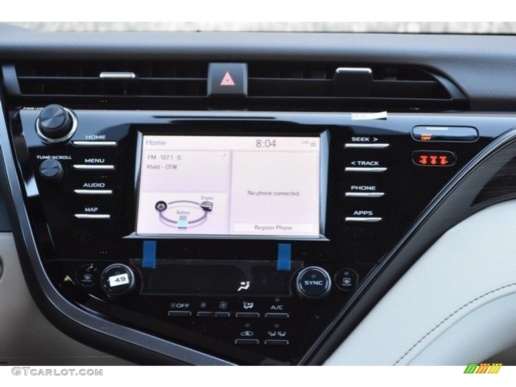 2019 Toyota Camry Hybrid LE Controls Photo #130408559