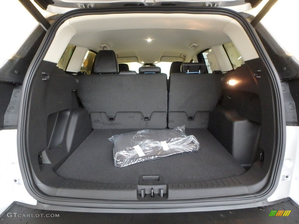 2019 Ford Escape SEL 4WD Trunk Photos
