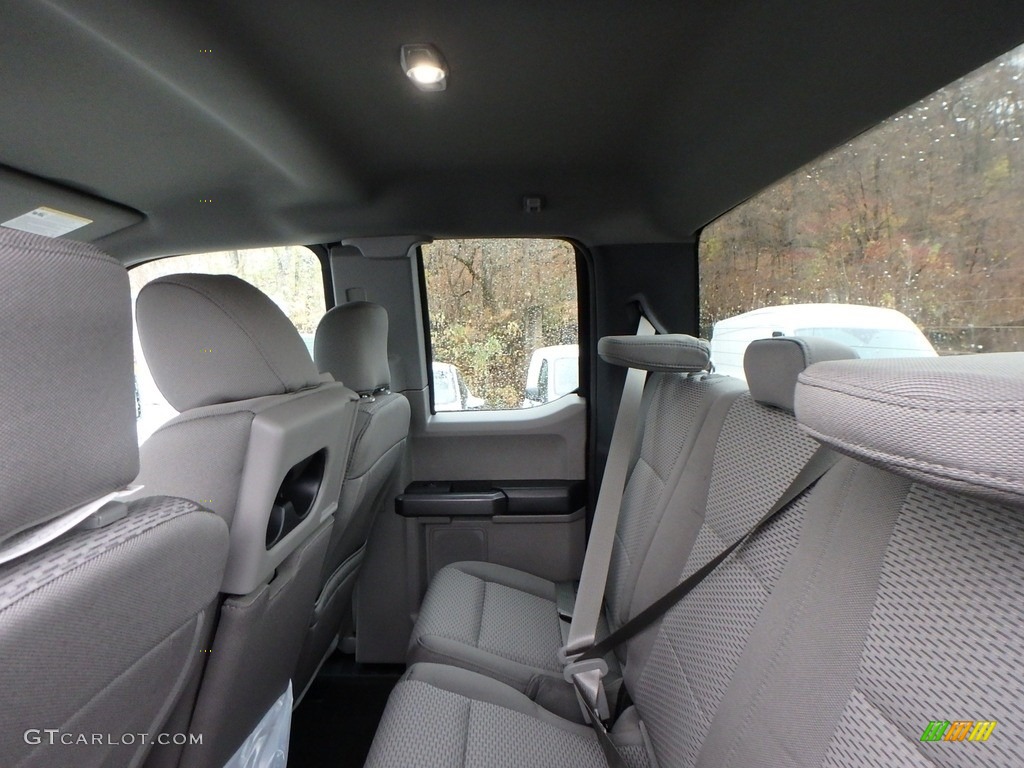 2018 F150 XLT SuperCab 4x4 - Magma Red / Earth Gray photo #12