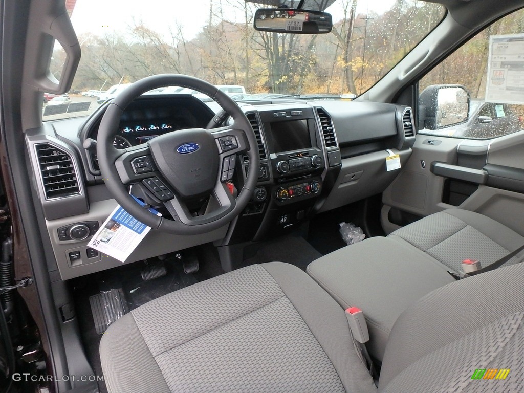 2018 F150 XLT SuperCab 4x4 - Magma Red / Earth Gray photo #13