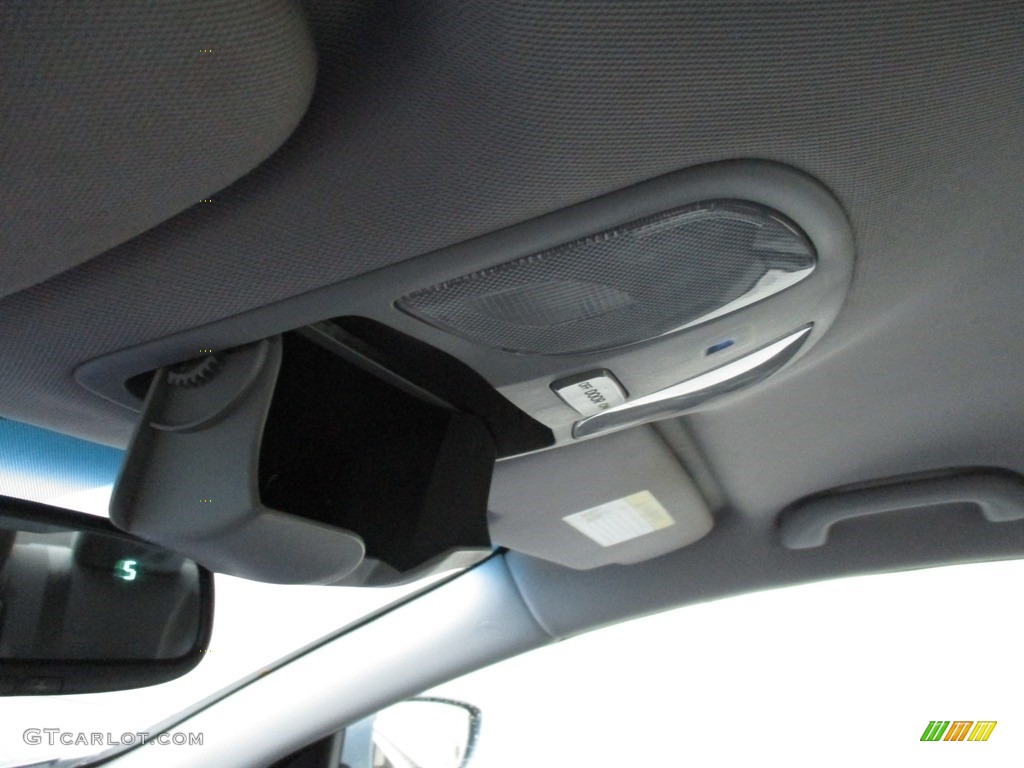 2011 Sonata GLS - Iridescent Silver Blue Metallic / Gray photo #18