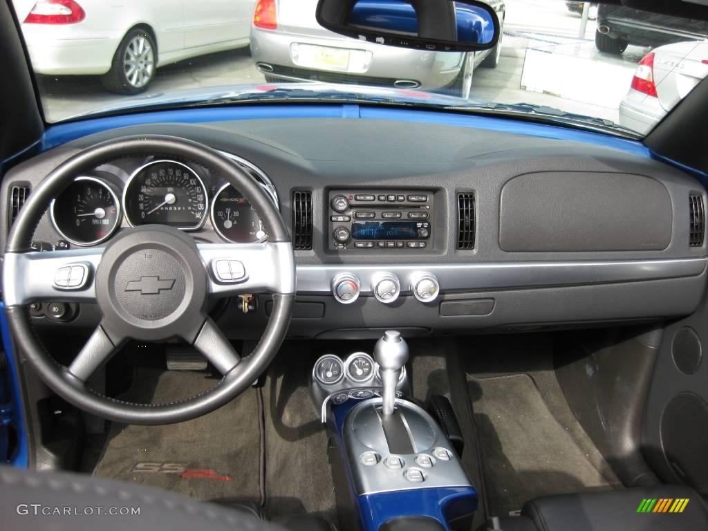 2006 SSR  - Pacific Blue Metallic / Ebony photo #17