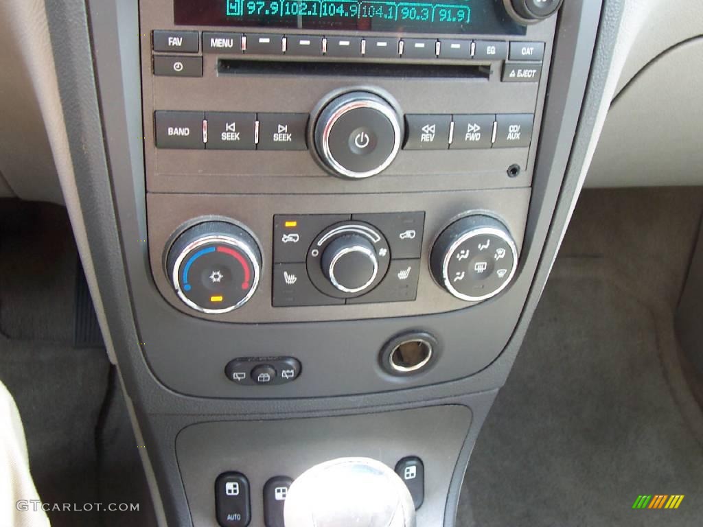 2007 HHR LT - Majestic Amethyst Metallic / Gray photo #15