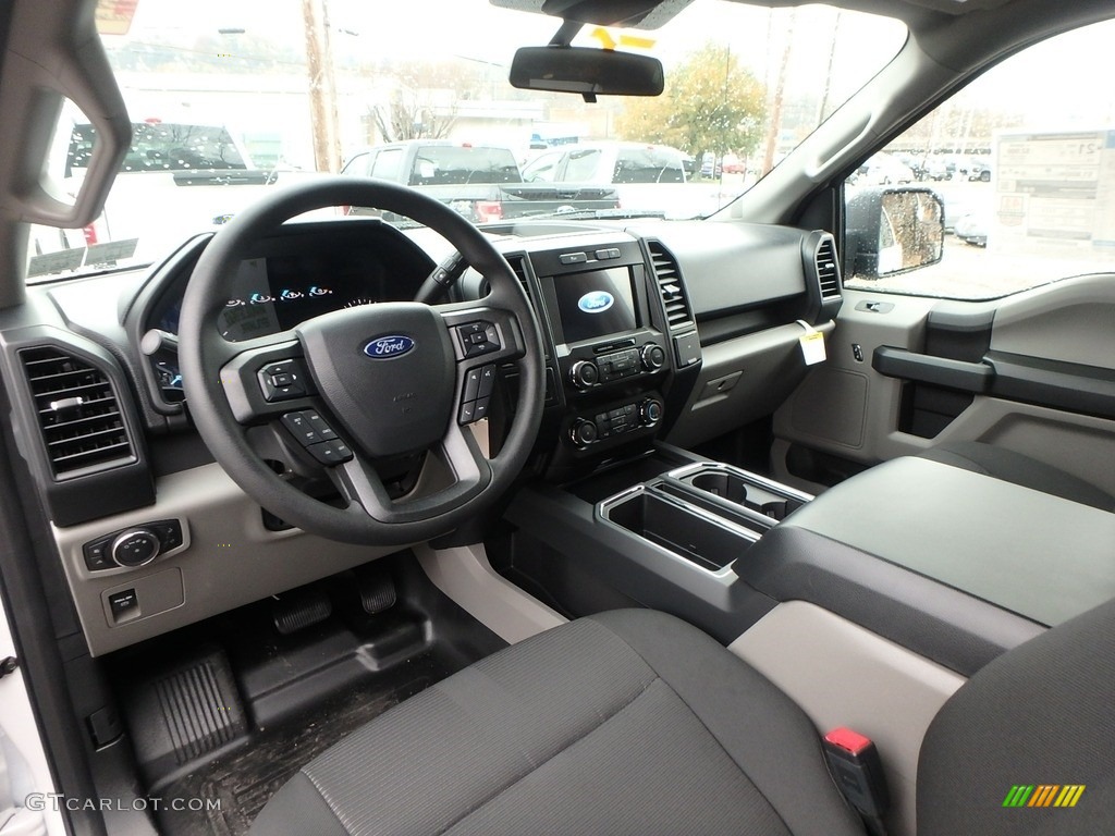 2019 F150 STX SuperCab 4x4 - Oxford White / Black photo #13