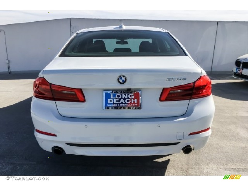 2019 5 Series 530e iPerformance Sedan - Alpine White / Black photo #3