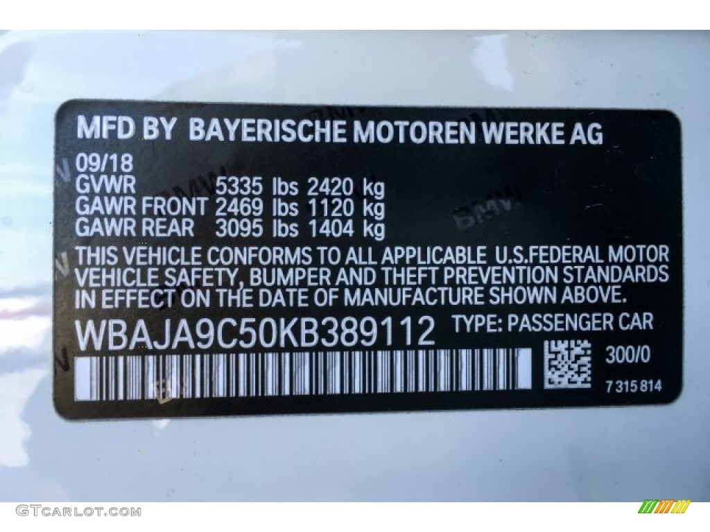 2019 5 Series 530e iPerformance Sedan - Alpine White / Black photo #11