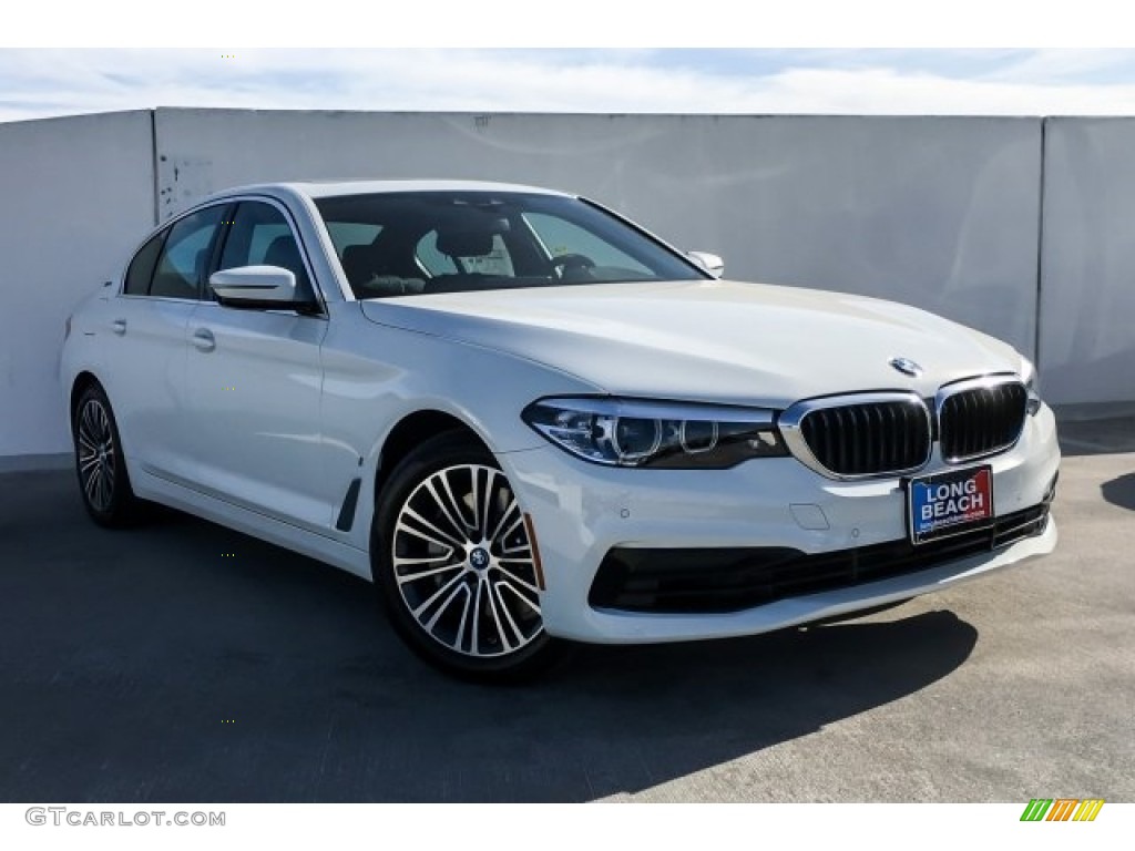 2019 5 Series 530e iPerformance Sedan - Alpine White / Black photo #12