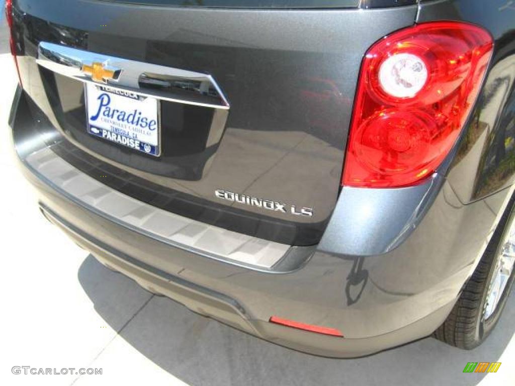 2010 Equinox LS - Cyber Gray Metallic / Jet Black/Light Titanium photo #6