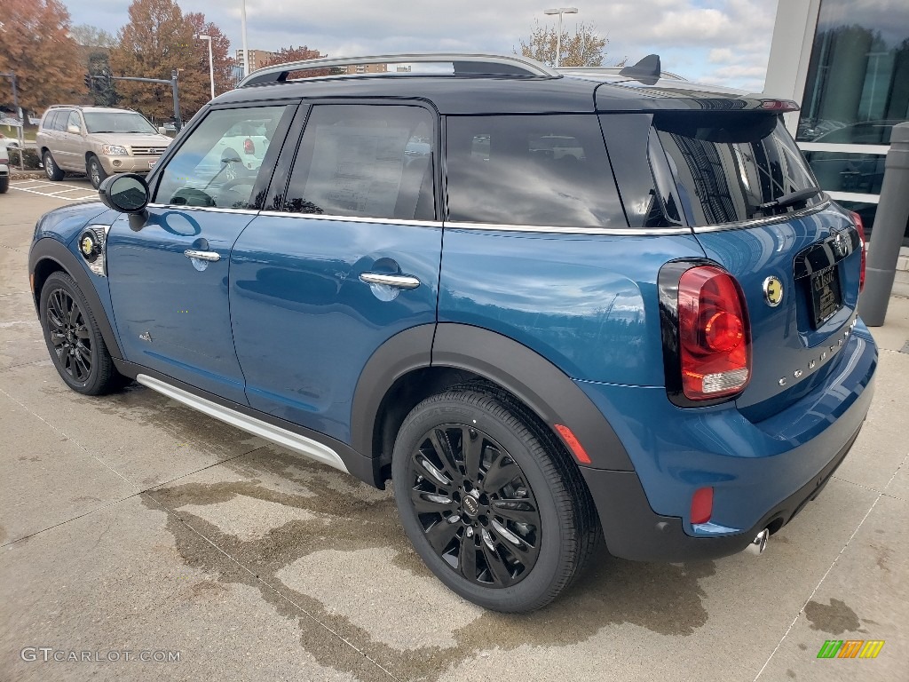 2019 Countryman Cooper S E All4 Hybrid - Island Blue / Carbon Black photo #2