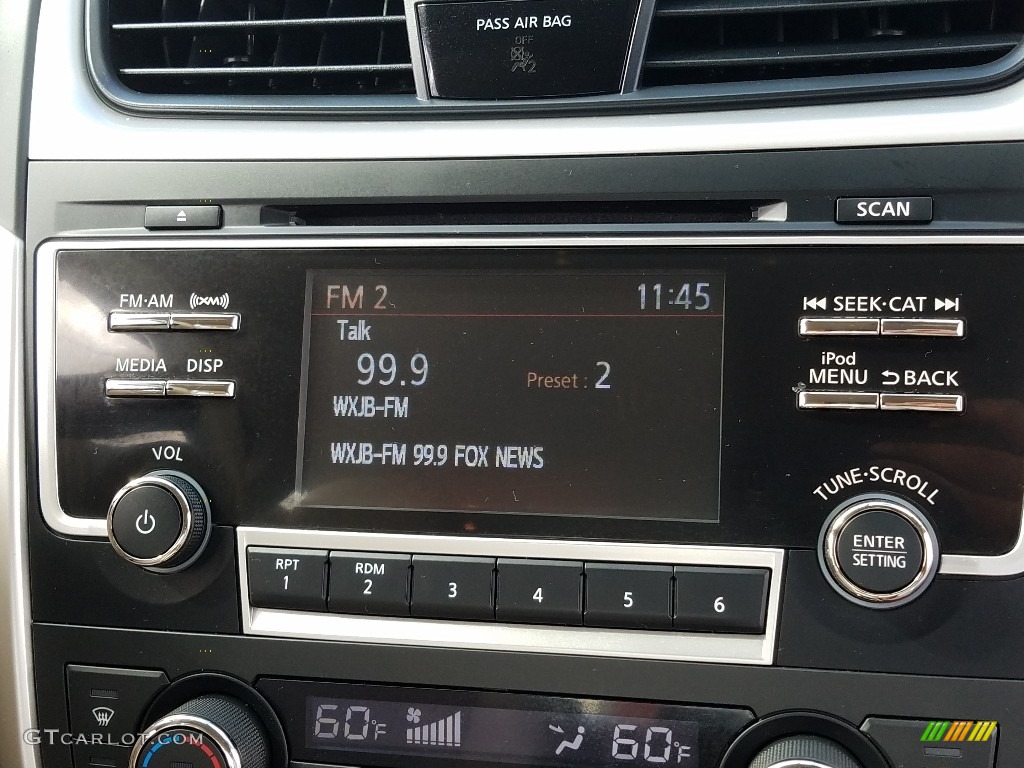 2017 Altima 2.5 SV - Gun Metallic / Beige photo #15