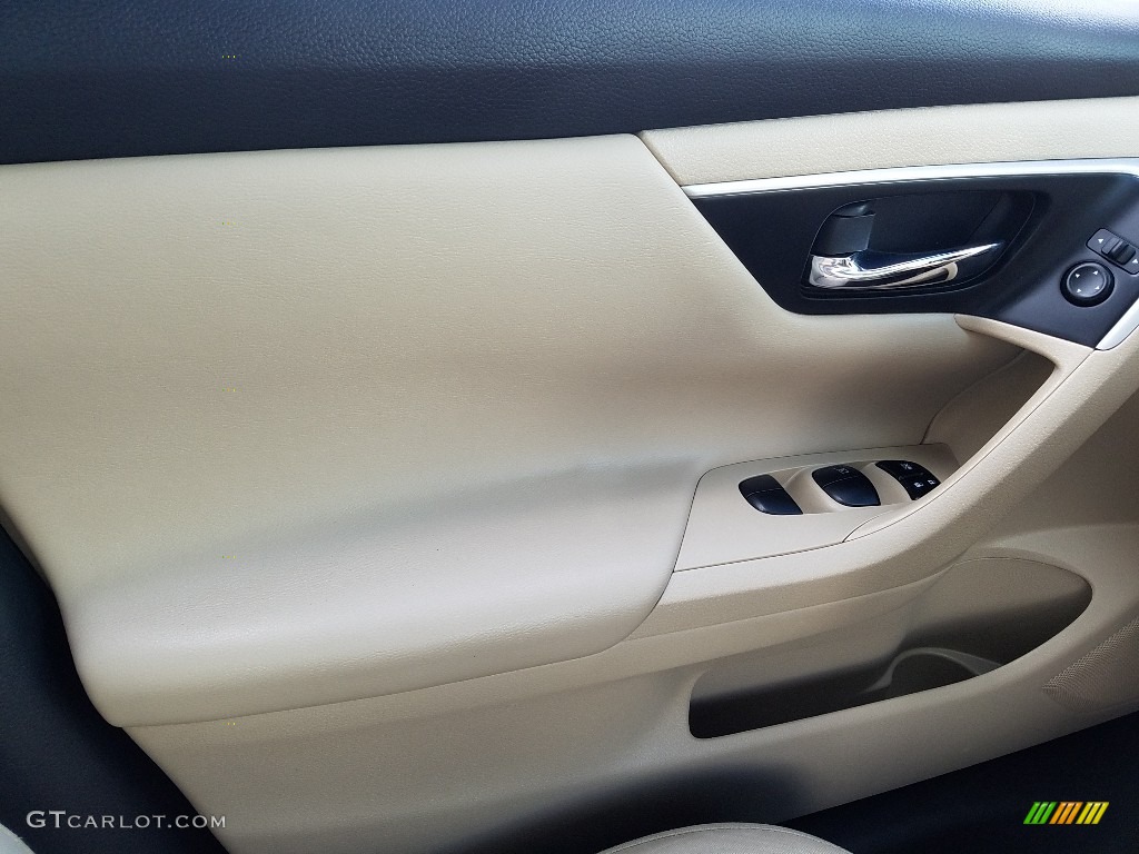 2017 Altima 2.5 SV - Gun Metallic / Beige photo #17