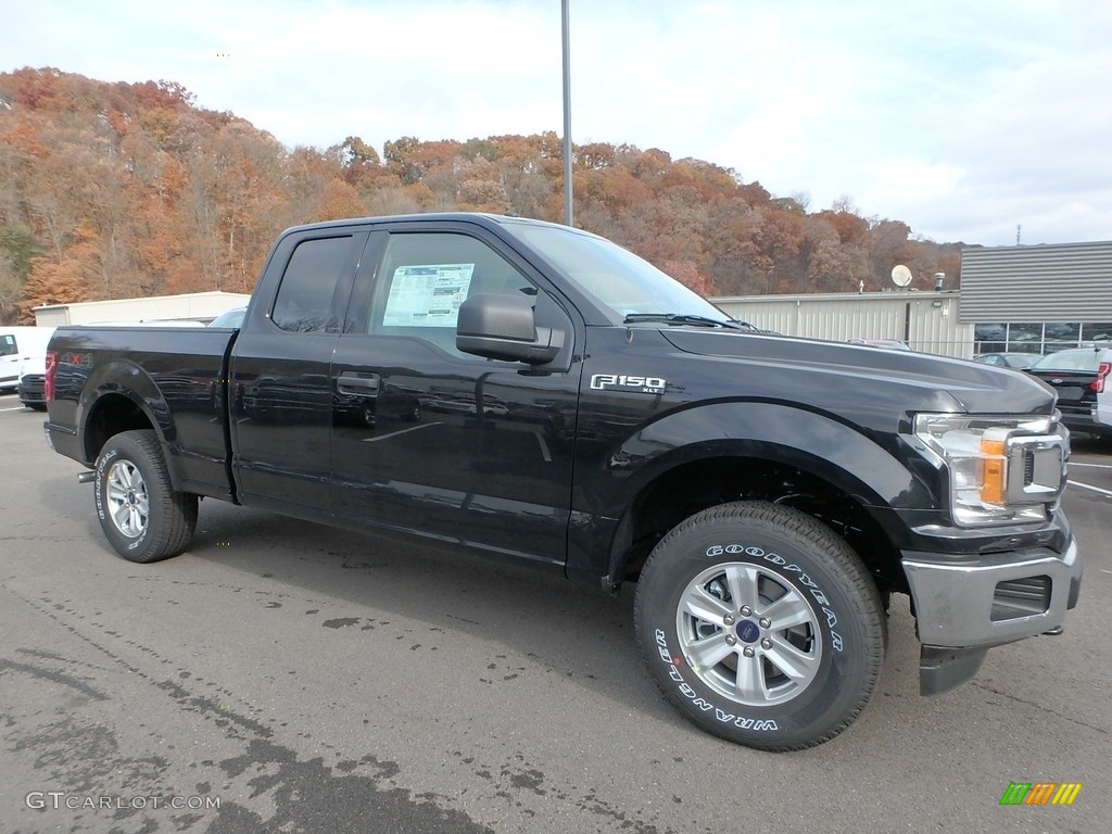 2018 F150 XLT SuperCab 4x4 - Shadow Black / Earth Gray photo #2