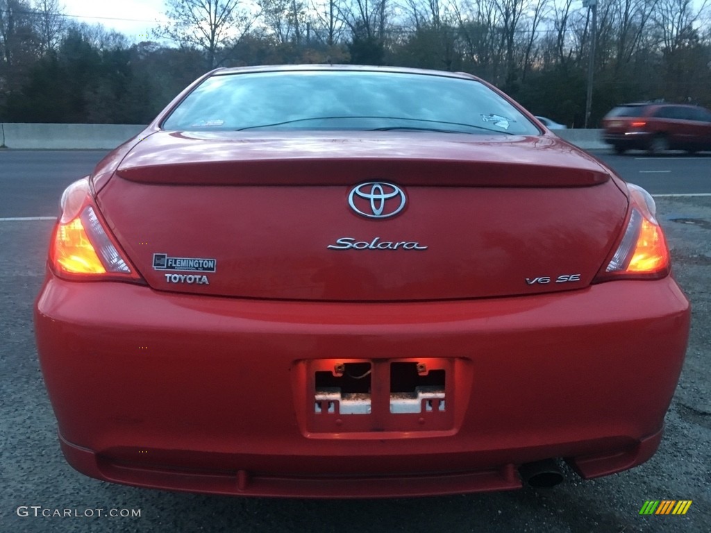 2004 Solara SE V6 Coupe - Absolutely Red / Dark Stone Gray photo #4