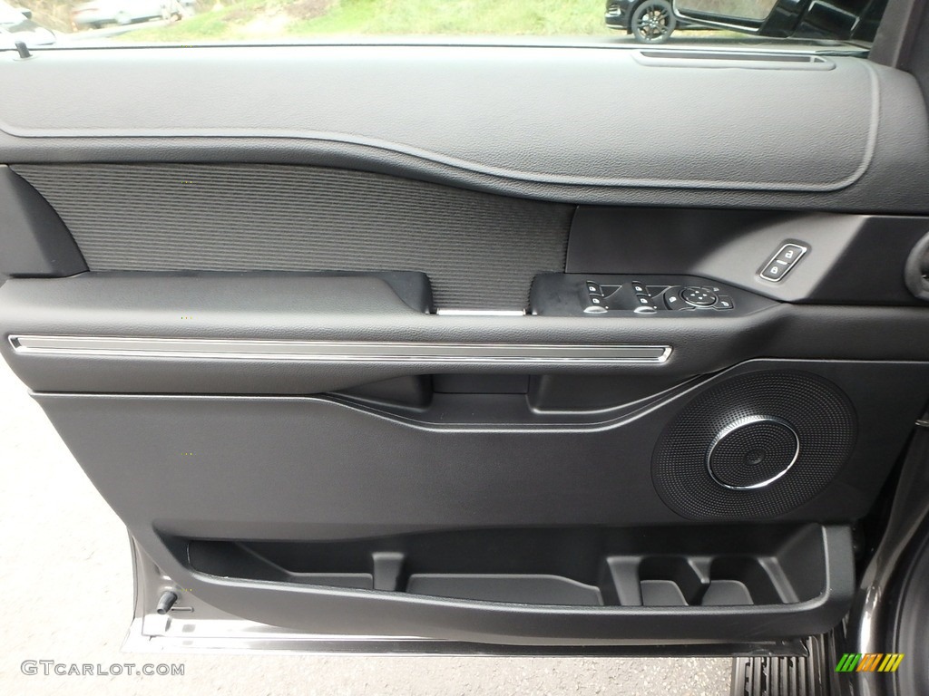 2019 Ford Expedition XLT 4x4 Ebony Door Panel Photo #130440373