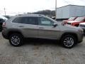 2019 Light Brownstone Pearl Jeep Cherokee Latitude Plus 4x4  photo #7