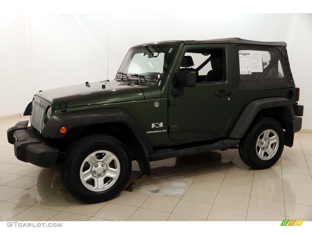 2007 Wrangler X 4x4 - Jeep Green Metallic / Dark Slate Gray/Medium Slate Gray photo #3