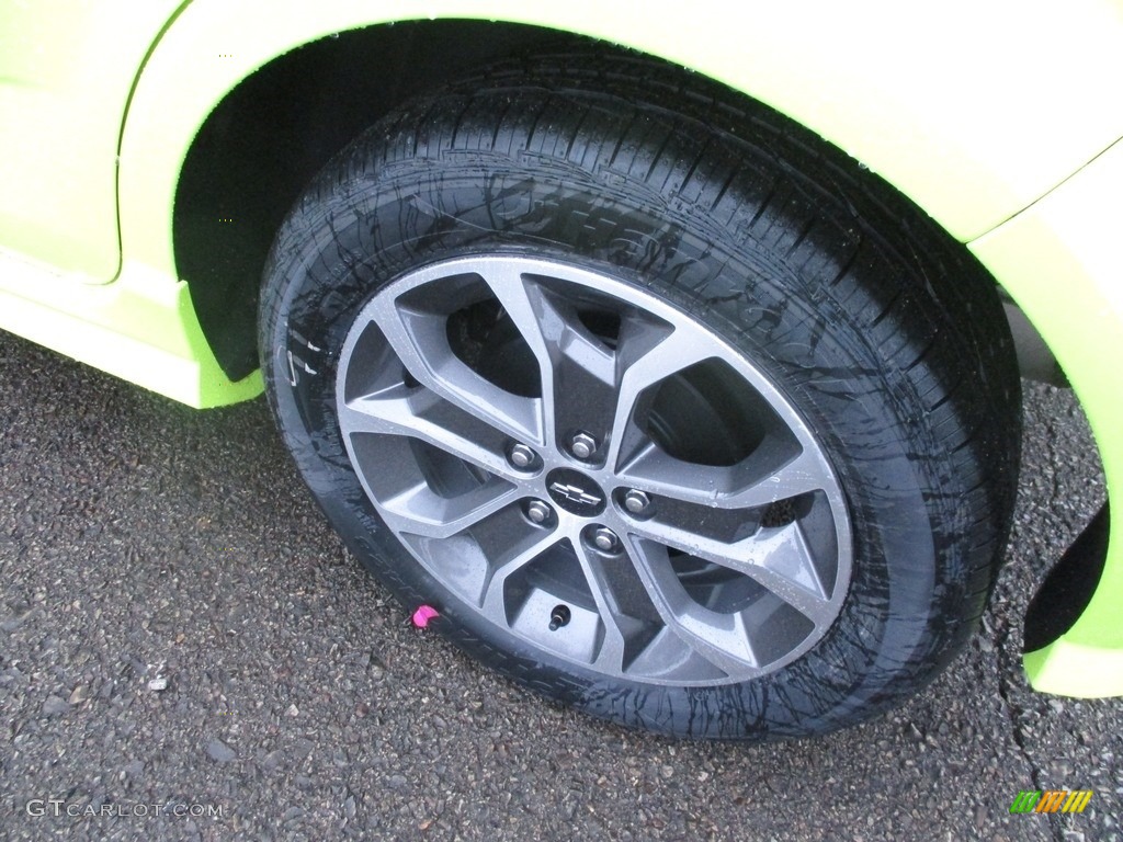 2019 Sonic LT Hatchback - Shock / Jet Black photo #4
