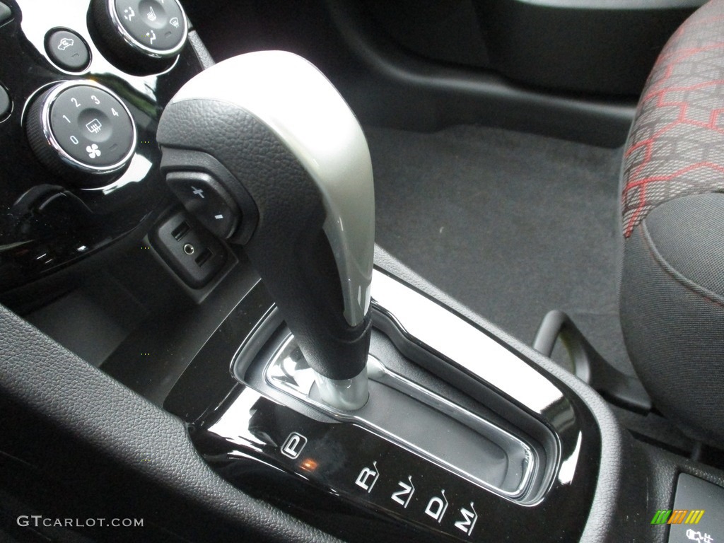 2019 Sonic LT Hatchback - Shock / Jet Black photo #10