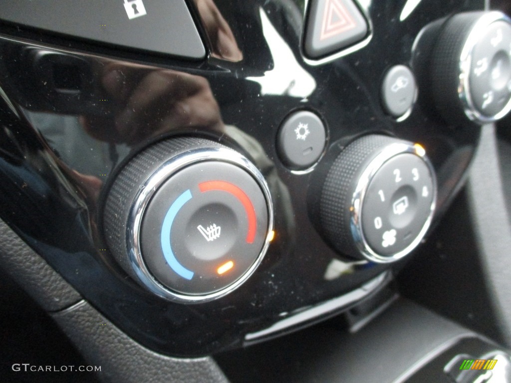 2019 Sonic LT Hatchback - Shock / Jet Black photo #13