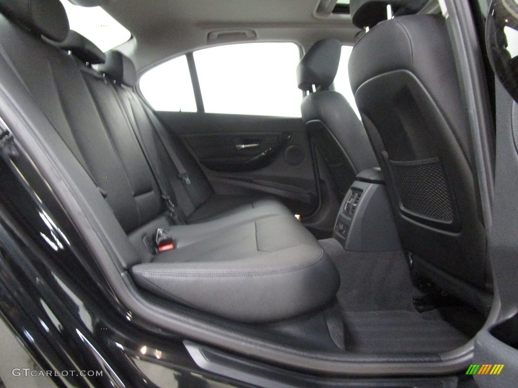2015 3 Series 328i xDrive Sedan - Black Sapphire Metallic / Black photo #18
