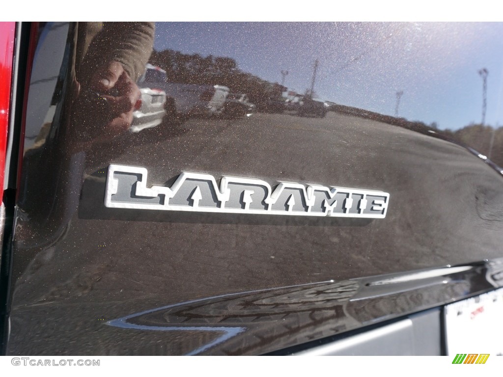 2019 1500 Laramie Crew Cab - Rugged Brown Pearl / Mountain Brown/Light Frost Beige photo #15