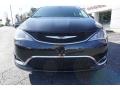 2019 Brilliant Black Crystal Pearl Chrysler Pacifica Touring L  photo #2