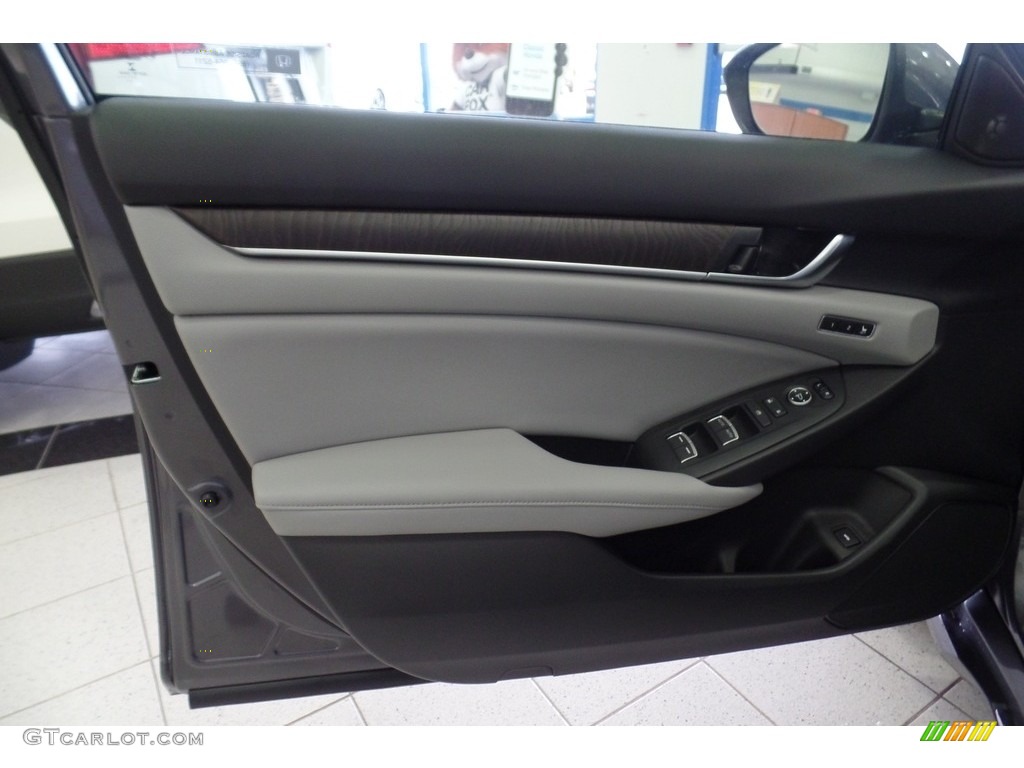 2019 Honda Accord EX-L Sedan Gray Door Panel Photo #130471214