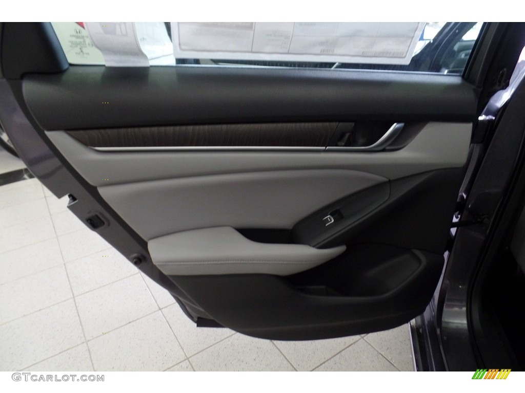 2019 Honda Accord EX-L Sedan Gray Door Panel Photo #130471241