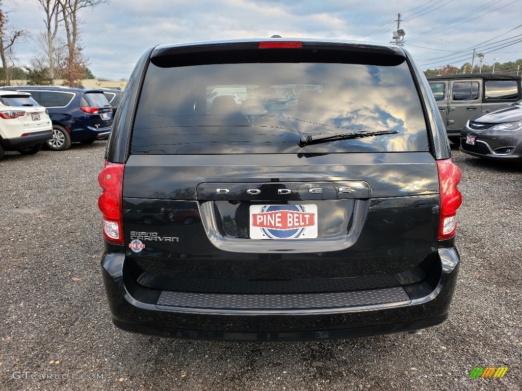 2019 Grand Caravan SE - Black Onyx Crystal Pearl / Black photo #5