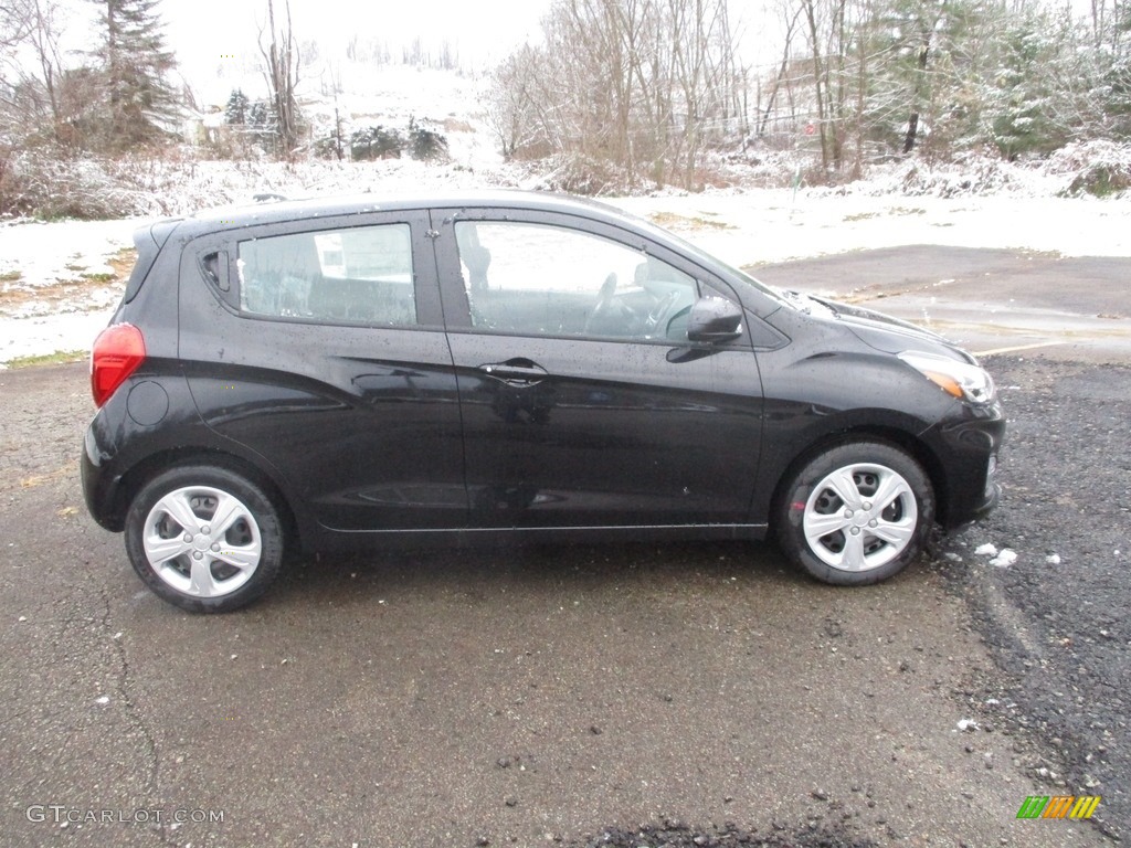 2019 Spark LS - Mosaic Black / Jet Black photo #2