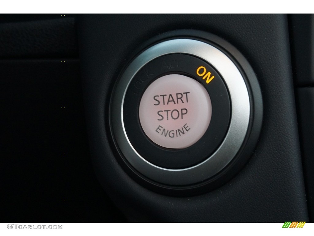 2017 Nissan 370Z Touring Roadster Controls Photos