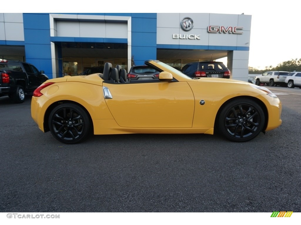 Chicane Yellow 2017 Nissan 370Z Touring Roadster Exterior Photo #130476536