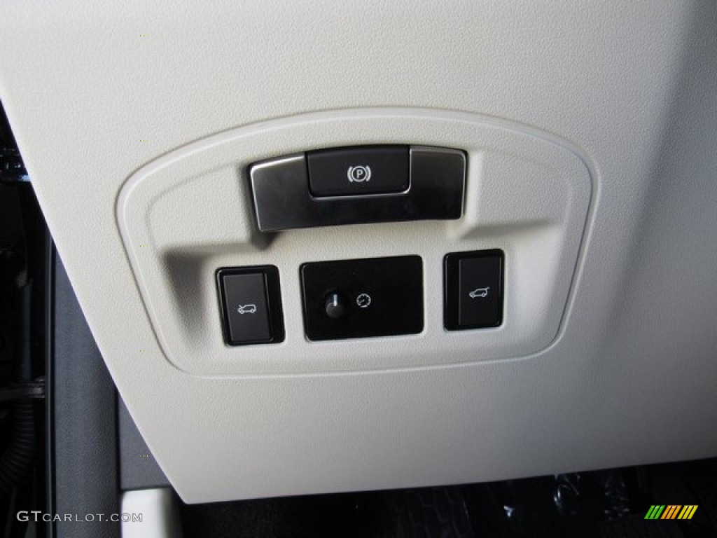 2019 Jaguar I-PACE HSE AWD Controls Photo #130478576