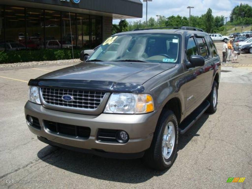 2004 Explorer XLT 4x4 - Mineral Grey Metallic / Medium Parchment photo #17