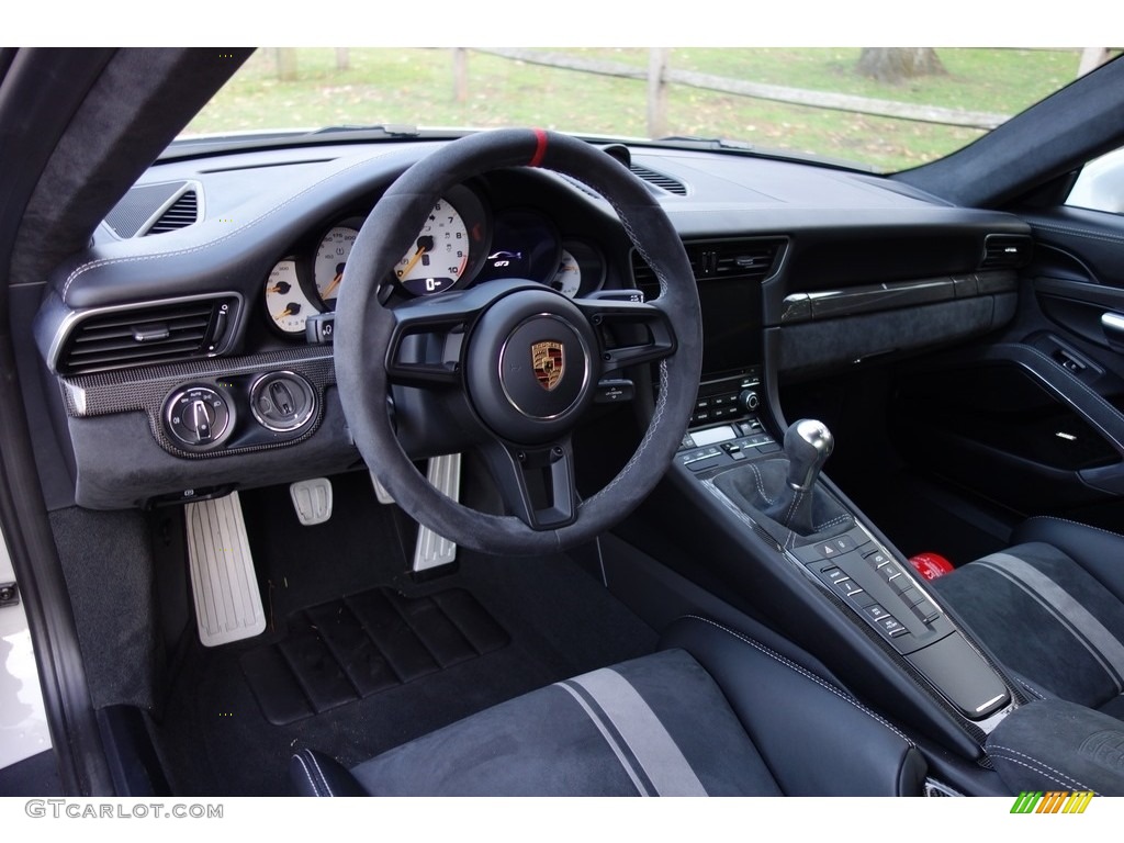 2018 Porsche 911 GT3 Black Dashboard Photo #130487441