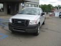 2007 Silver Metallic Ford F150 XL Regular Cab  photo #3