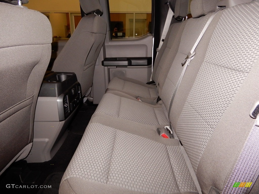 2017 F150 XLT SuperCab 4x4 - Ingot Silver / Earth Gray photo #13
